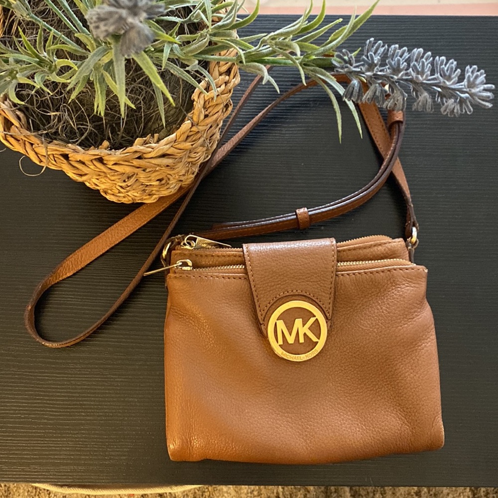 Michael Kors Crossbody